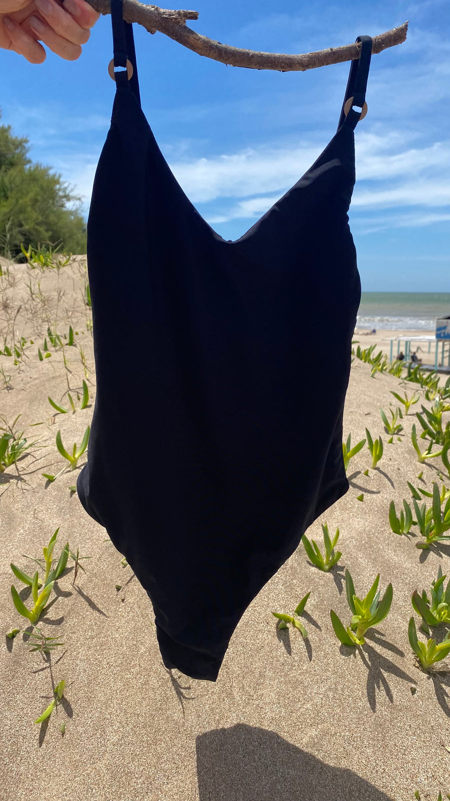 Entero Melina Negro PREVENTA